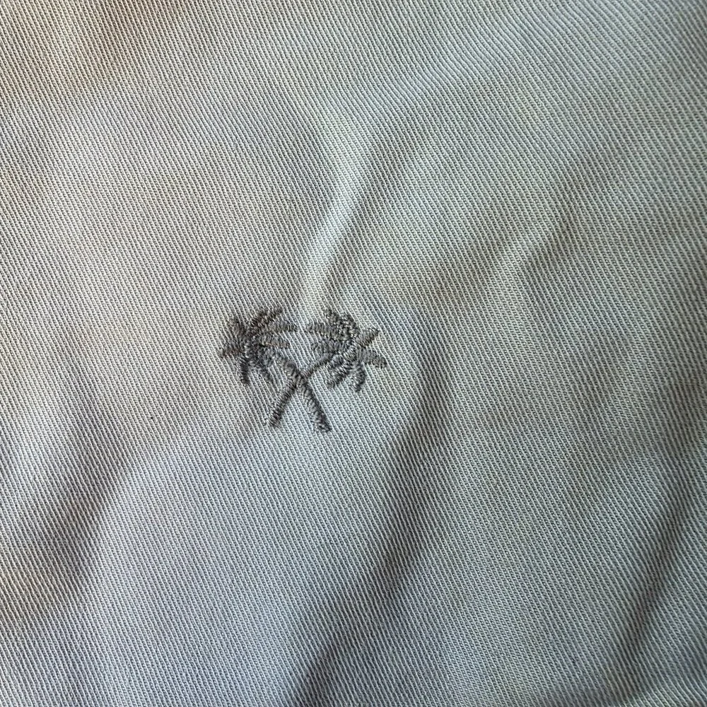 Old Navy Gray Embroidered Palm Trees Flat Front Slim Shorts Size 34